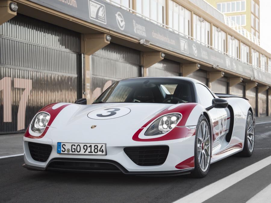  Porsche 918 Spyder Weissach Package 2014 года  (фото 18 из 18)
